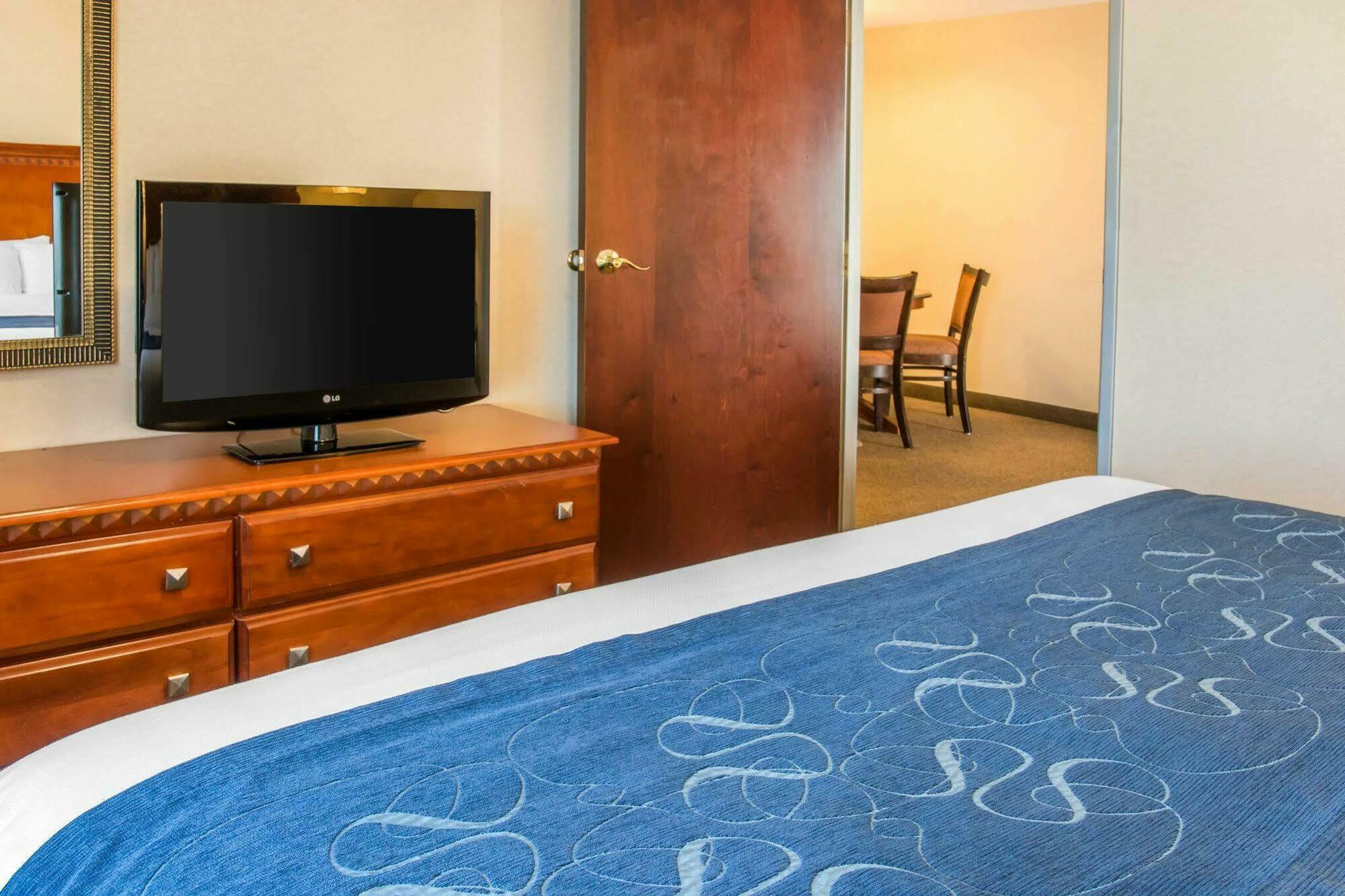 Comfort Suites Findlay Exterior foto