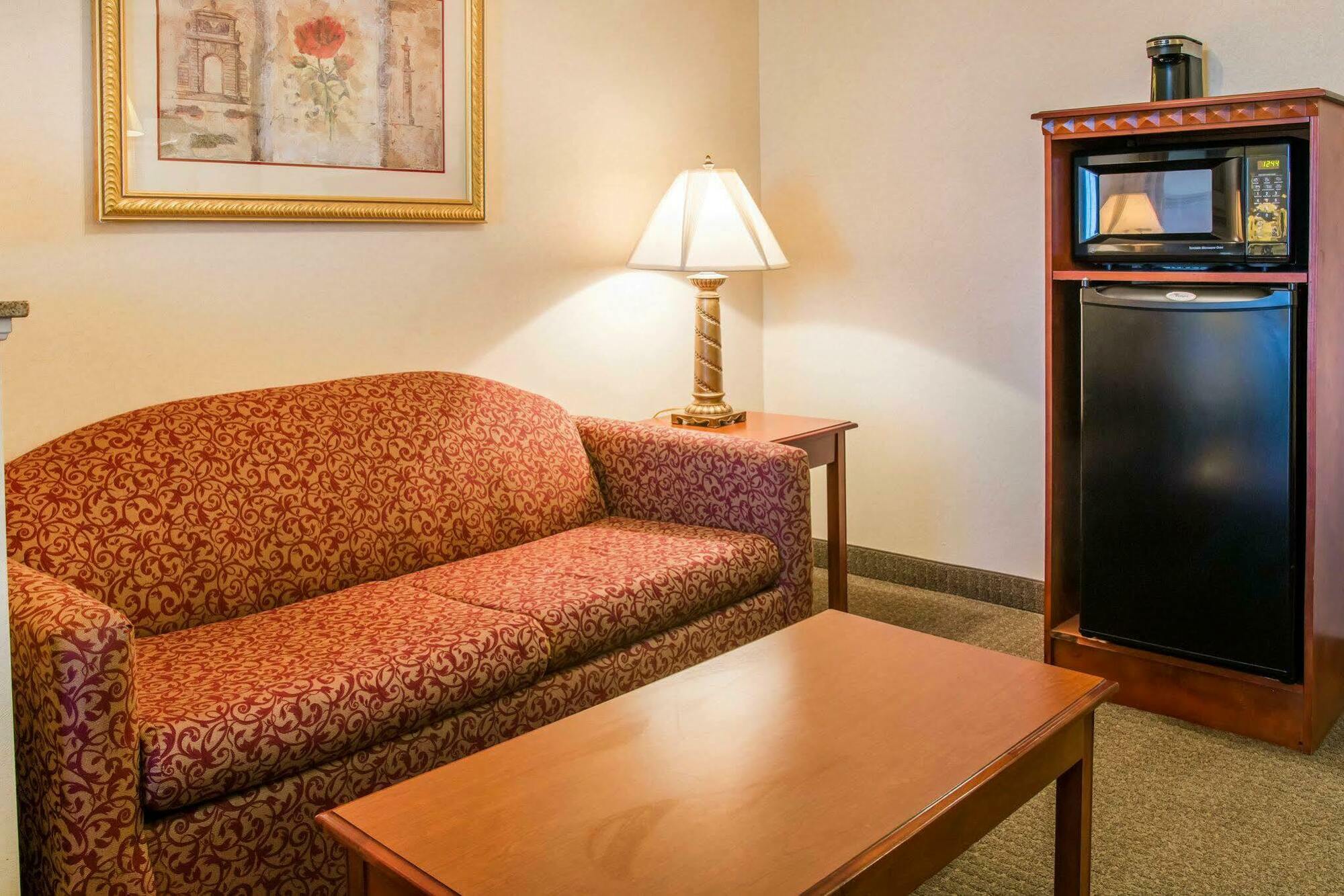 Comfort Suites Findlay Exterior foto